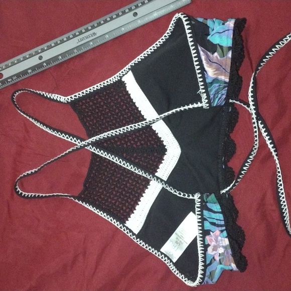 Time & Tru Tropical Boho Crochet Swim Halter Size L New No Tags - Picture 6 of 9